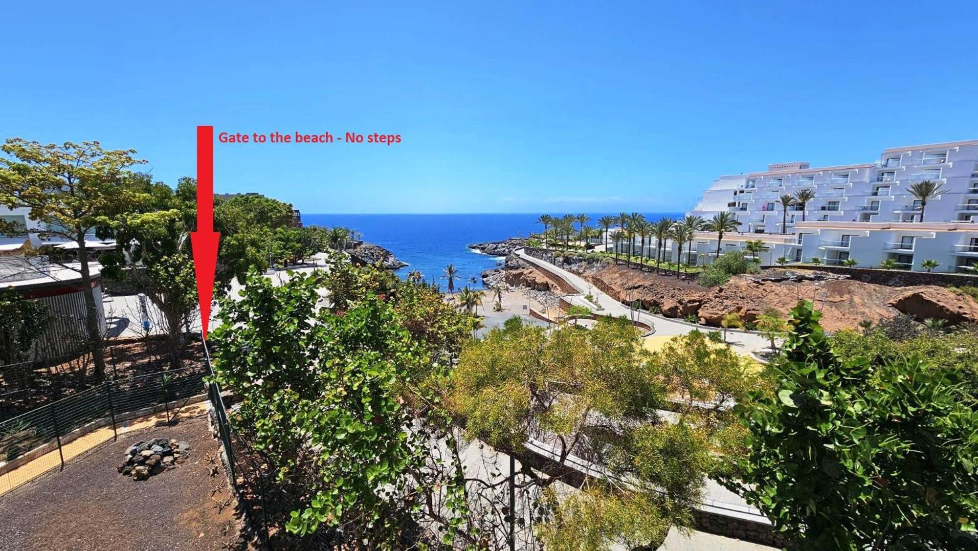 Blue Bay Paradise - Beach Front Apartment With Sea View Playa Paraiso  Exterior foto