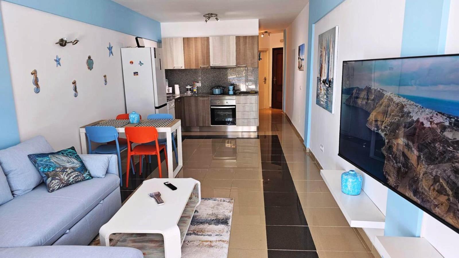 Blue Bay Paradise - Beach Front Apartment With Sea View Playa Paraiso  Exterior foto